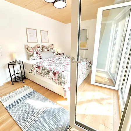 Апартаменты Dima Cozy Lakeside